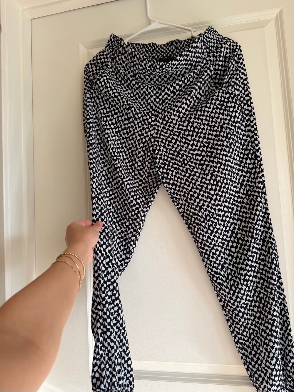 Theory Black and White Print Persha Houndstooth Joggers | Small